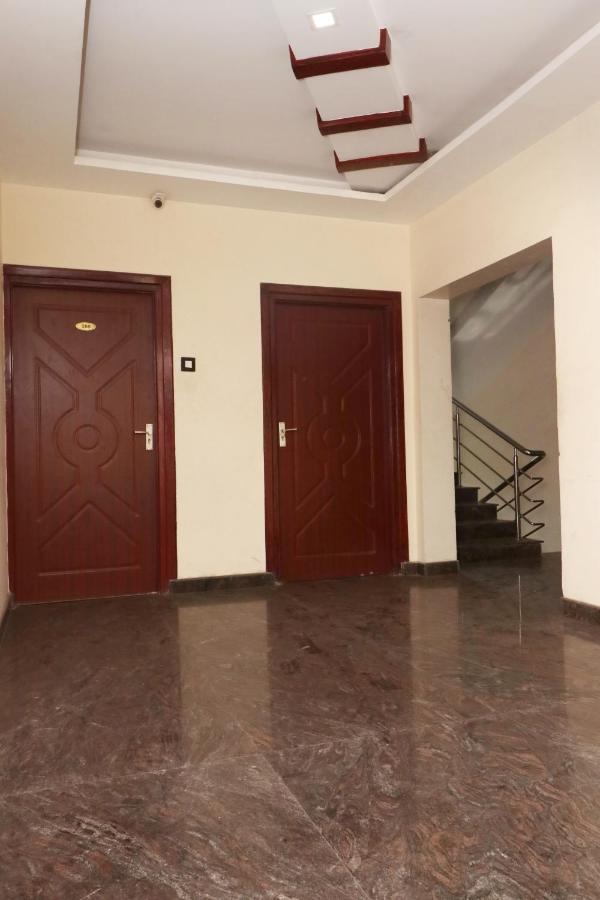 E S Residency Hotel Theni Kültér fotó