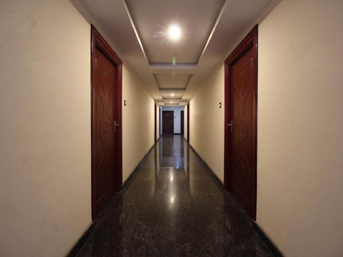 E S Residency Hotel Theni Kültér fotó