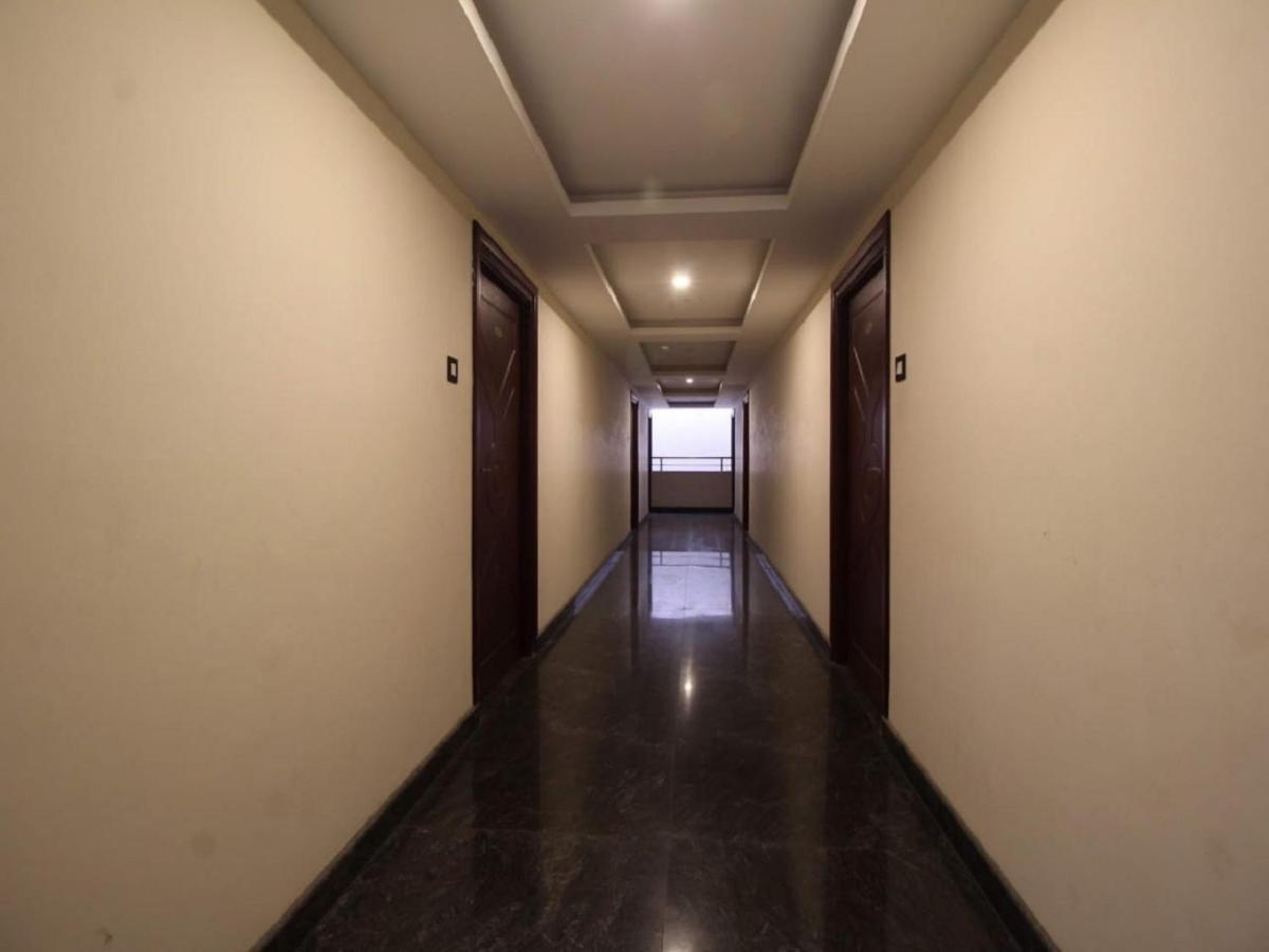 E S Residency Hotel Theni Kültér fotó